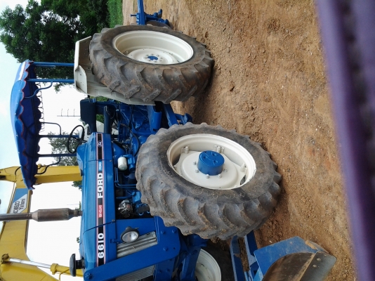 6610 4&times;4ราคา480000บาทเล่มทะเบียนพร้อมโอน