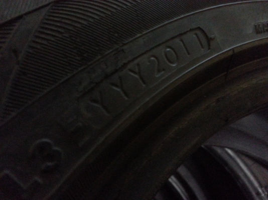 ยางyogohama195/55/16    สี่เส้น  3000