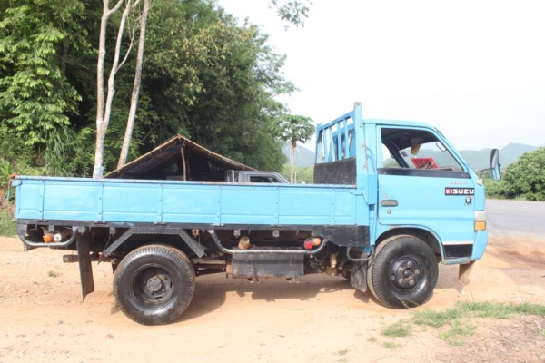รถบรรทุก ISUZU TL 85 แรงม้า กระบะวางดั้มได้ เชียงใหม่