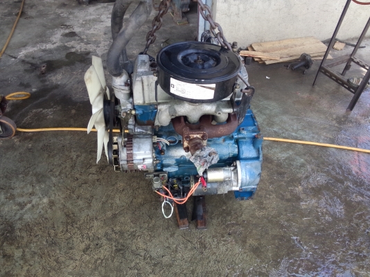 ขายเครื่องแบ็คโฮ pc30 เก่าญี่ปุ่นสำหรับใส่แบ็คโฮ Hitachi หรือ IHI ยี่ห้อ Isuzu รุ่น 3KR1 สภาพสวยสุดๆ