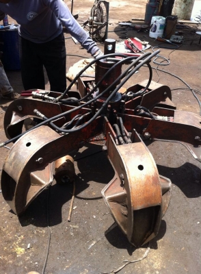 มือคีบเหล็ก มือขยุ้มเหล็ก ปากคีบเหล็ก หมุนได้ สภาพสวยมาก ราคาถูกด่วนๆ