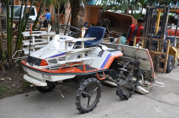 ขายรถดำนาราคาถูก KUBOTA S1-600R สภาพสวยเดิมจากญี่ปุ่นยังไม่เคยใช้ในไทย 48,000เท่านั้น!!