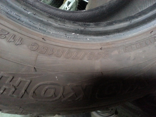 ขายยาง255/70/15ปลายปี13สวยๆครับ