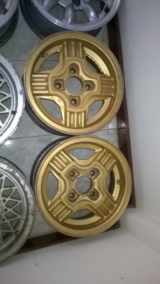 ขายล้อ 13 4รู98 ราคา 4500 ขายล้อ 13 4รู98 ราคา 4500