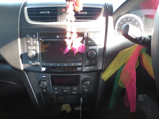 ขายดาวน์ Swift1.25 GLX (ตัวท็อป)สีน้ำเงิน 160,000ต่อรองได้ค่ะ