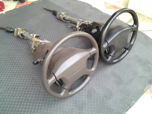 ขายพวงมาลัยตัวนอก..Airbag ให้ทั้งชุด..ถูกๆของ cefiro A32