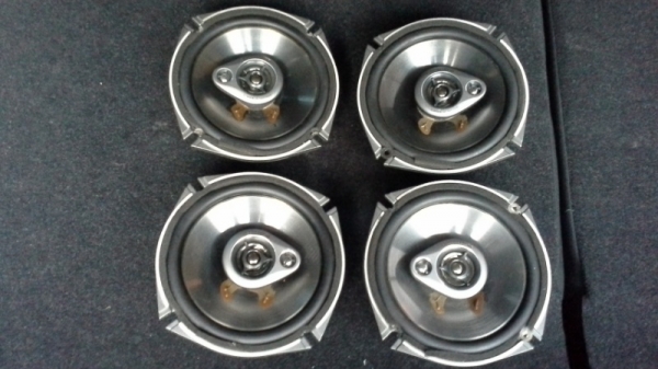 ลำโพง Pioneer 6.5" แกนร่วมสามทาง 3way เสียงดีมากๆ เบสตึบ