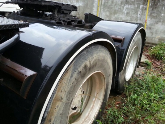 รถฮีโน่ 10 ล้อ หัวลาก 260 แรงม้า. ปี 53 ( ติดแก๊ส )  สนใจติดต่อ 081 - 6079515