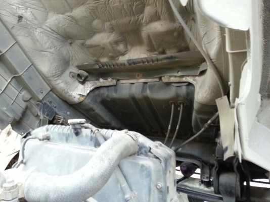 รถฮีโน่ 10 ล้อ หัวลาก 260 แรงม้า. ปี 53 ( ติดแก๊ส )  สนใจติดต่อ 081 - 6079515