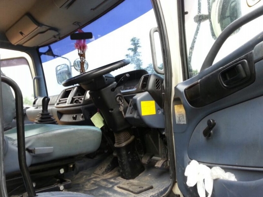 รถฮีโน่ 10 ล้อ หัวลาก 260 แรงม้า. ปี 53 ( ติดแก๊ส )  สนใจติดต่อ 081 - 6079515