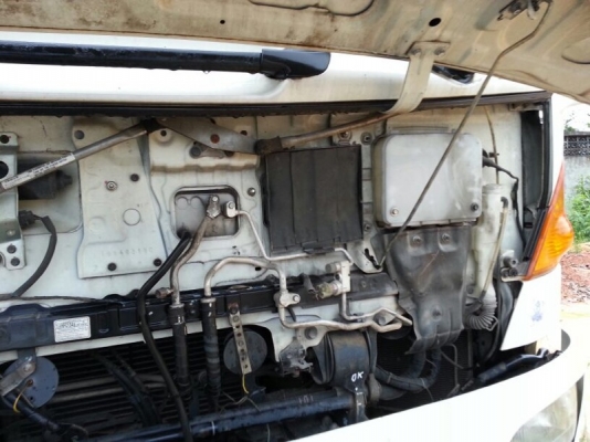 รถฮีโน่ 10 ล้อ หัวลาก 260 แรงม้า. ปี 53 ( ติดแก๊ส )  สนใจติดต่อ 081 - 6079515