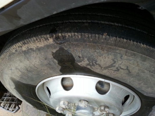 รถฮีโน่ 10 ล้อ หัวลาก 260 แรงม้า. ปี 53 ( ติดแก๊ส )  สนใจติดต่อ 081 - 6079515