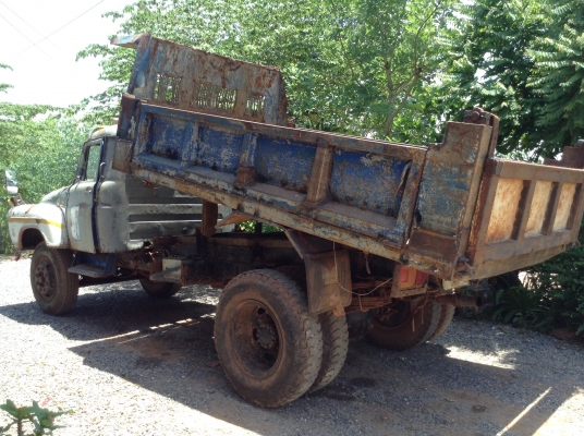 ขาย 6 ล้อดั้มหัวยาว ไม่มีทะเบียน สภาพพร้อมใช้งาน  เครื่อง EH100 เฟืองท้ายใหญ่จัมโบ้ 200 เช็คใหม่ทั้งคัน ระบบไฟครบ ราคาต่อรองได้ครับ