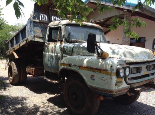 ขาย 6 ล้อดั้มหัวยาว ไม่มีทะเบียน สภาพพร้อมใช้งาน  เครื่อง EH100 เฟืองท้ายใหญ่จัมโบ้ 200 เช็คใหม่ทั้งคัน ระบบไฟครบ ราคาต่อรองได้ครับ