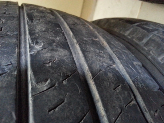 ขายยางมิสลิน215/70/15   ปี12สวยขายถูก3500