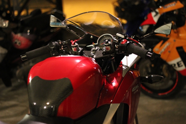 cbr250i ปี2010 ของแต่งเกินคุ้ม  เฉพาะท่อ2หมื่นกว่า