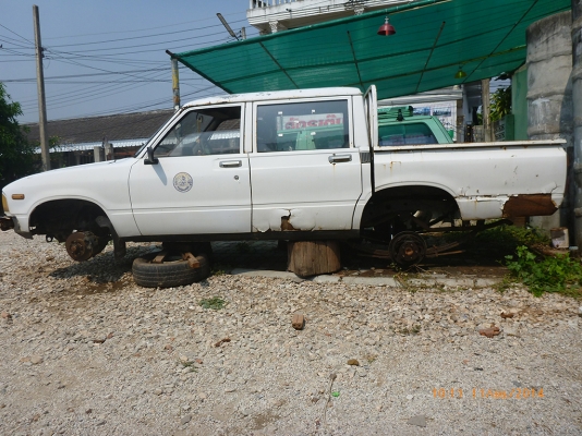 ขายหัวเก๋ง TOYOTA RN40 4 ประตู