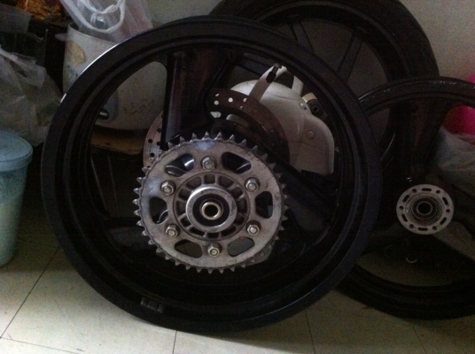 ขายแม็คหน้า หลัง Brembo ขอบ17 ขายแม็คหน้า หลัง Brembo ขอบ17