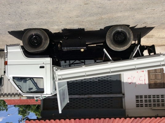 ขายรถบรรทุก 4ล้อดัม