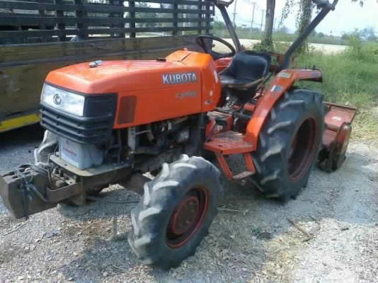 รถไถ KUBOTA 3408   ( รถทำงาน 1,000 กว่า ซม. )   สนใจติดต่อ 081 - 6079515