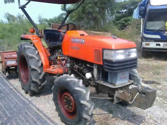 รถไถ KUBOTA 3408   ( รถทำงาน 1,000 กว่า ซม. )   สนใจติดต่อ 081 - 6079515