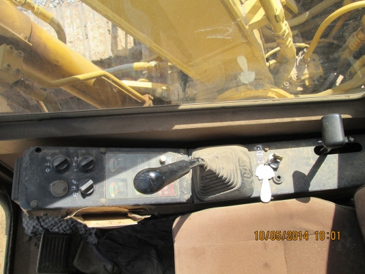 ขายรถแบคโฮ CAT E70B ขายรถแบคโฮ CAT E70B