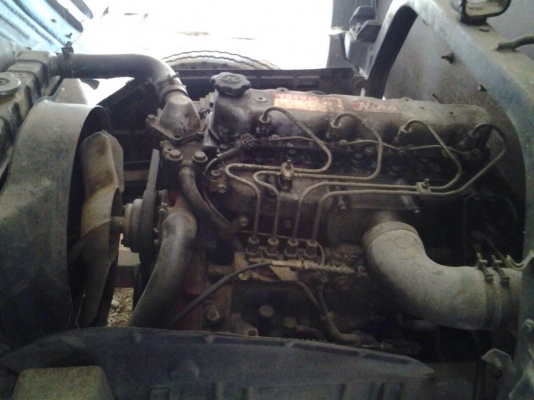 ขายบรรทุกหกล้อ HINO KM777 เครื่อง WO4D - 117 แรง เกียร์ HO ทะเบียนขาด 2 ปี