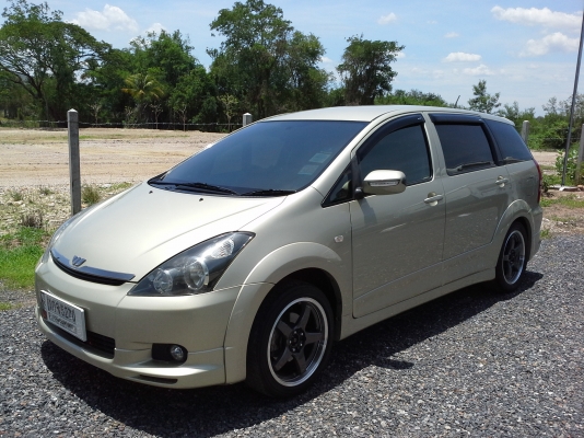 TOYOTA WISH 2.0(Q) AT ปี 2004