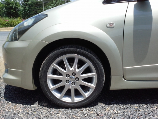 TOYOTA WISH 2.0(Q) AT ปี 2004