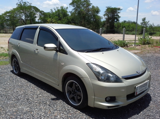 TOYOTA WISH 2.0(Q) AT ปี 2004