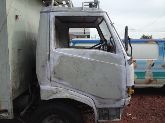 <<290,000>>HINO KM 165 แรง ยาว 5.50 เมตร เครื่องดี คัชซีสวย <<290,000>>HINO KM 165 แรง ยาว 5.50 เมตร เครื่องดี คัชซีสวย