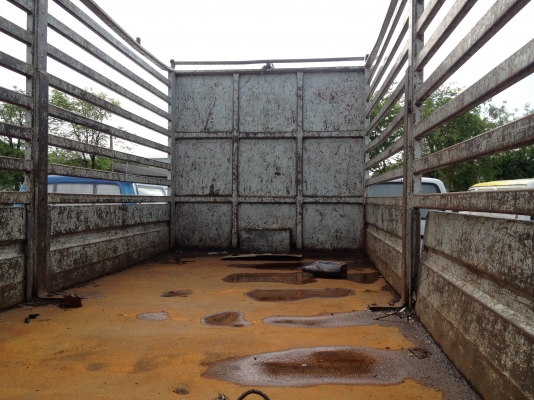 <<290,000>>HINO KM 165 แรง ยาว 5.50 เมตร เครื่องดี คัชซีสวย <<290,000>>HINO KM 165 แรง ยาว 5.50 เมตร เครื่องดี คัชซีสวย