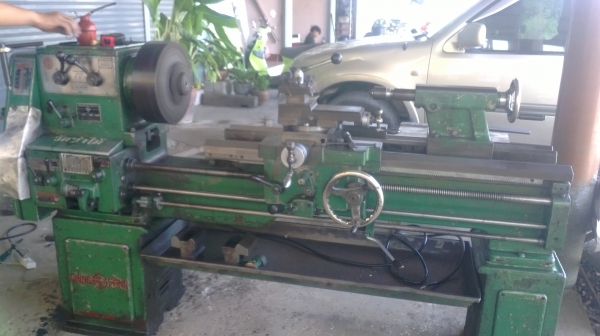 แท่นกลึง 6 ฟุต ชิงฟง 3 เพลา เกียร์บล็อก  83,000 พร้อมใช้