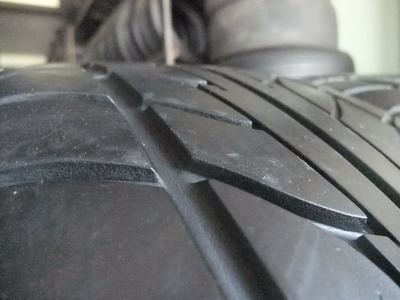 Nitto NT555 215/45/17 ปี 10