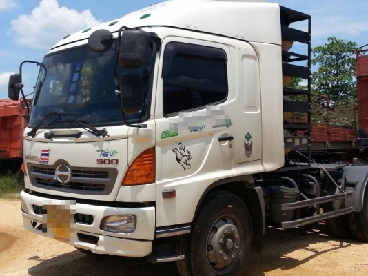 รถฮีโน่ 10 ล้อ หัวลาก 260 แรงม้า. ปี 53 ( ติดแก๊ส ) , ( มีขาย 4 คัน. )  สนใจติดต่อ 081 - 6079515