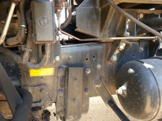 รถฮีโน่ 10 ล้อ หัวลาก 260 แรงม้า. ปี 53 ( ติดแก๊ส ) , ( มีขาย 4 คัน. )  สนใจติดต่อ 081 - 6079515