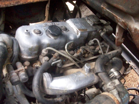 ขาย 4 ล้อกลาง เครื่อง  88  แรง 4 j b 1  เครื่องดีมากครับ  ลดราคา65000  ขับกลับใด้เลยครับ