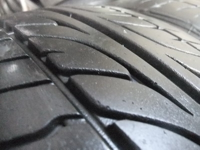 ยาง Dunlop 215/45/17 ปี12 ยาง Dunlop 215/45/17 ปี12