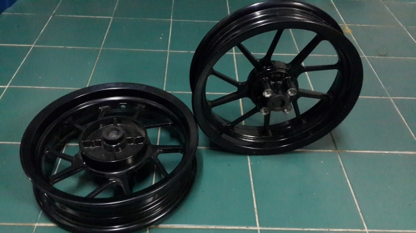 ขาย แม็ค ksr มือหนึ่งถูกๆ ครับ