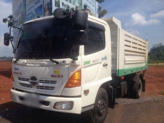 รถฮีโน่  6 ล้อดั้ม 175 แรงม้า ปี 54  ( รถวิ่ง 8x,xxx กม. )  สนใจติดต่อ  081 - 6079515