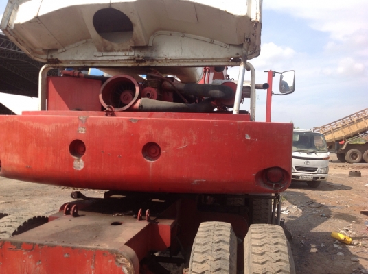 รถขุดล้อยางขนาด พีดับบลิว ๑๕๐ โปรเครน ยูตานิ