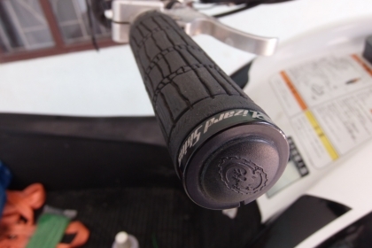 สำหรับท่านที่มองหาเรือยืน 800 แรงๆ