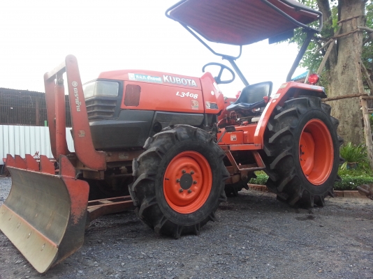 รถไถสภาพนางฟ้ามาแล้ว...ด่วนๆๆ คูโบต้าL3408 4 WD ใบมีดตราช้าง ยางใหม่ๆ 4 เส้นรถไร่ไม่เคยลงน้ำ