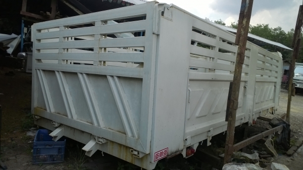 กระบะดั้ม ยกลงจาก10ล้อ ISUZU 360แรง ยังไม่ได้ใช้..