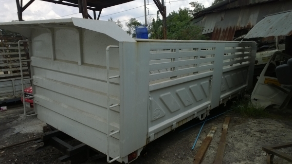 กระบะดั้ม ยกลงจาก10ล้อ ISUZU 360แรง ยังไม่ได้ใช้..