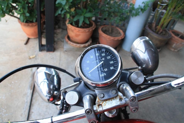 ขาย วีราโก้ 400 เครื่องดี สีใหม่  ทรงสวย ปิ๊บหลัง สามใบ ไฟแต่งรอบคัน ขาย วีราโก้ 400 เครื่องดี เดินเบา สบาย กำตังขับได้เลย กระเป๋าหลัง สามใบ พร้อมแลค กันล้มหน้า พร้อมไฟแต่ง ติดไฟแต่ง รอบคัน45000