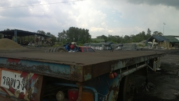 หางPANUS หางพื้นเรียบ2คานยาว12ม.ล้อครบ ช่วงล่างสวย คัสซีสวย ใหญ่ 45ซม.ขายตามสภาพ ไม่มีเล่ม...ทำสัญญาซื้อ-ขาย...