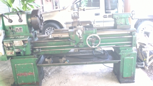 แท่นกลึง 3 เพลา เกียร์บล็อก 6 ฟุต ยี่ห้อชิงฟง ไต้หวัน 83,000