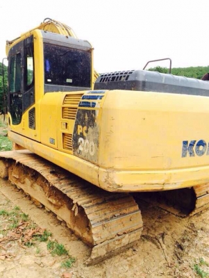 ขายด่วน KOMATSU PC200-8 ไมล์ 12,XXXชม. พร้อมใช้ค่ะ