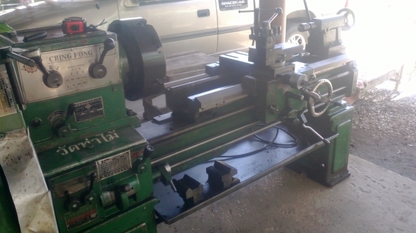 เครื่องกลึง 6 ฟุต ชิงฟง 3 เพลา เกียร์บล็อก พร้อมใช้ 83,000